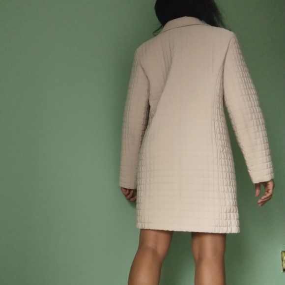 Women's portrait cream jacket - Picture 5 of 11